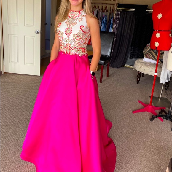 Pagent Dress white hand beaded hot pk wpkts Sz 2/4 - Picture 2 of 8